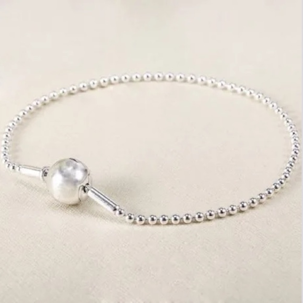 Like New Pandora 925 Silver Essence Bracelet